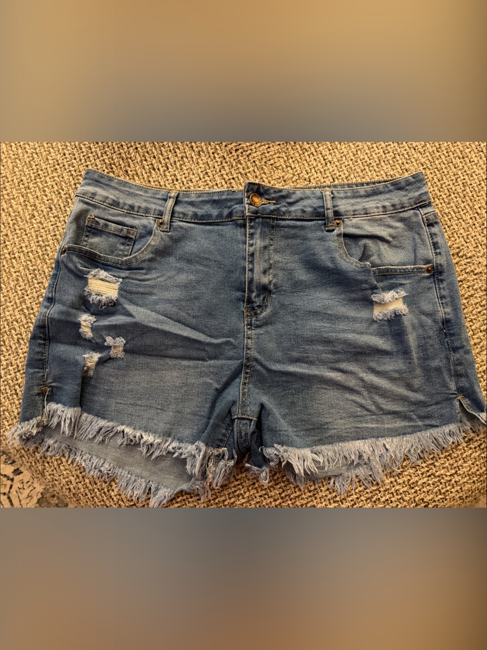 NWOT Amazon Distressed Frayed Hem Denim Shorts - Blue
